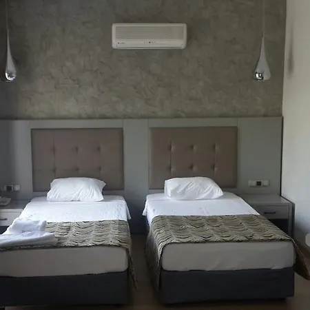 Hotel Pasa Garden 4*