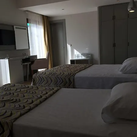 Hotel Pasa Garden 4*